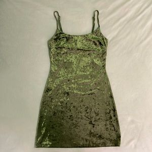 Forever 21 Sleeveless Velvet Green Dress Size XS